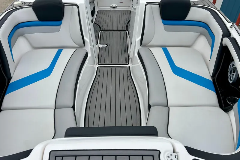 Slide: The Image of 2018 Yamaha Boats 242X interior with sleek seating and modern design. - 15