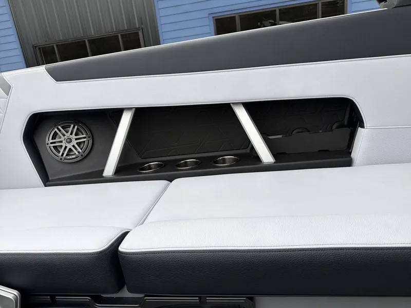 Slide: The Image of Nautique GS24 2026 - 19