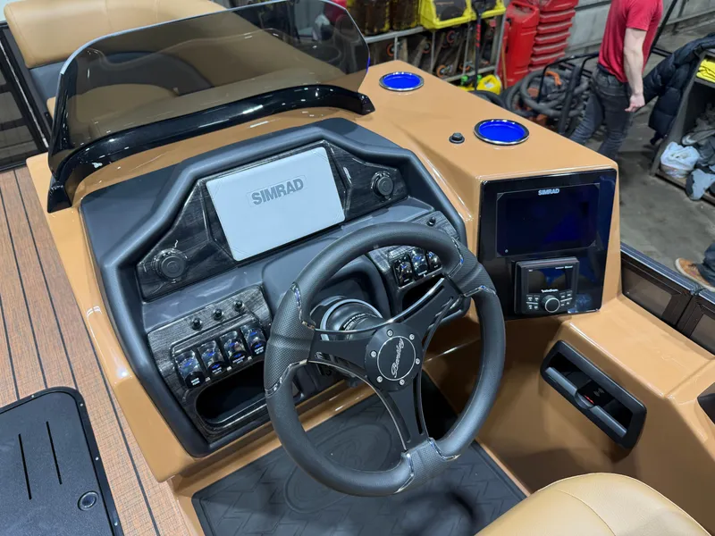 Slide: The Image of Bentley Pontoons Elite 223 Admiral Quad Lounge Tritoon 2026 - 15