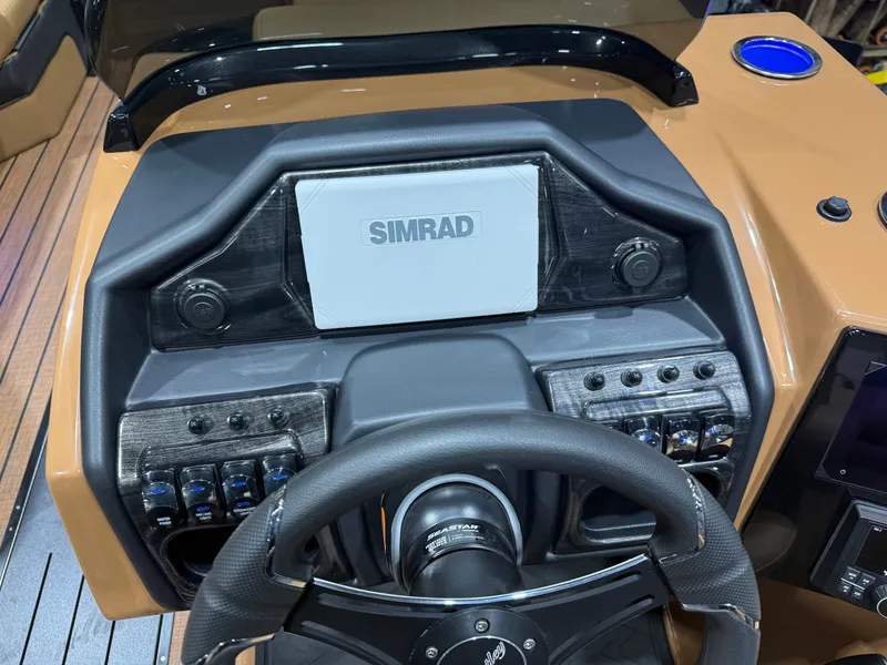 Slide: The Image of Bentley Pontoons Elite 223 Admiral Quad Lounge Tritoon 2026 - 16