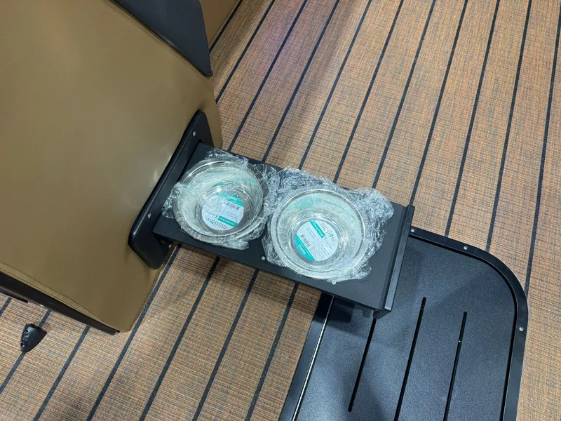 Slide: The Image of Bentley Pontoons Elite 223 Admiral Quad Lounge Tritoon 2026 - 30