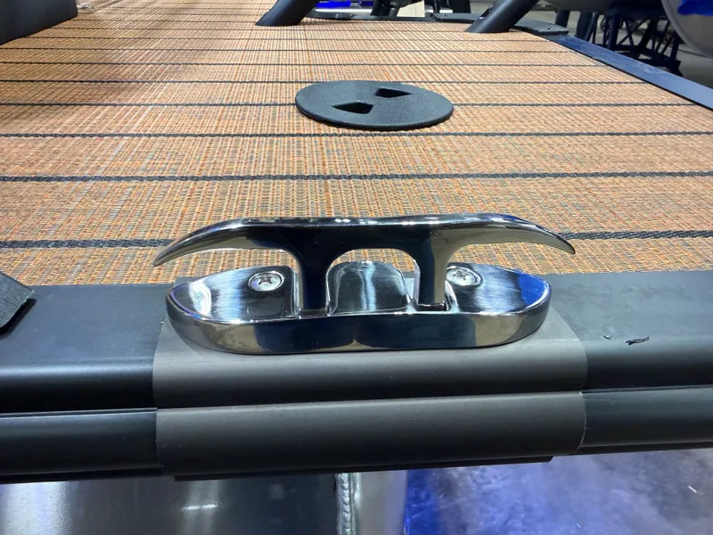 Slide: The Image of Bentley Pontoons Elite 223 Admiral Quad Lounge Tritoon 2026 - 44