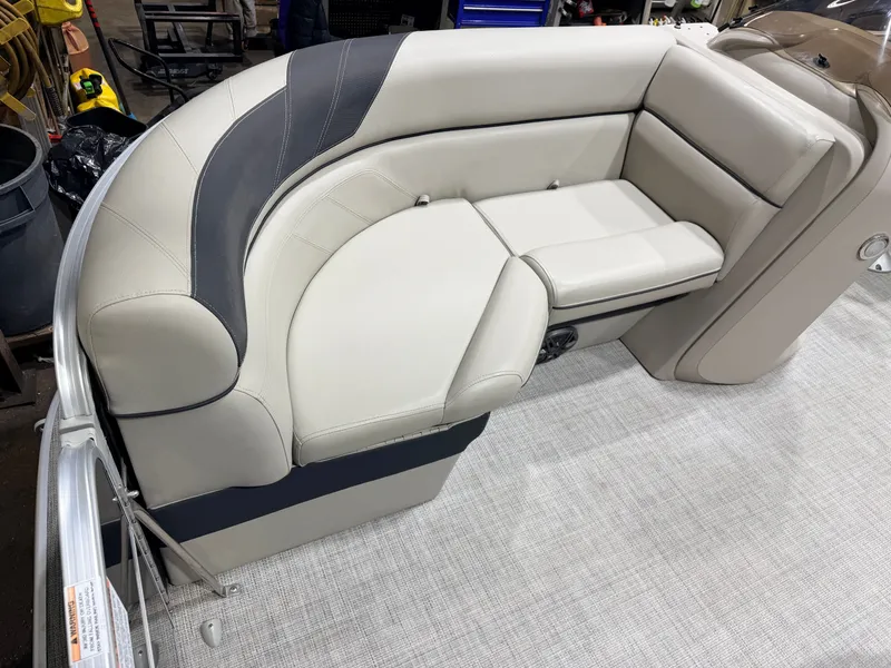 Slide: The Image of Berkshire 22 RFX SE Quad Lounge & 115HP Mercury 4Stroke - $29,995 2021 - 13