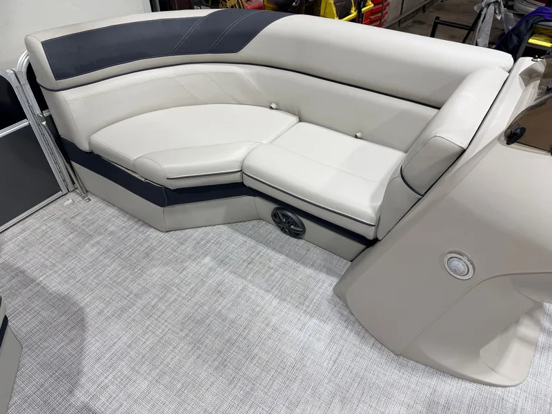 Slide: The Image of Berkshire 22 RFX SE Quad Lounge & 115HP Mercury 4Stroke - $29,995 2021 - 14