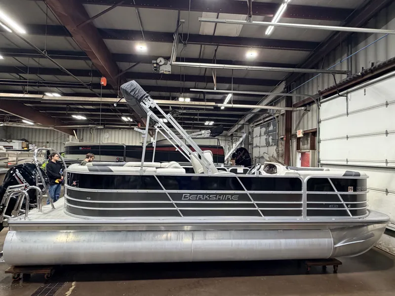 Slide: The Image of Berkshire 22 RFX SE Quad Lounge & 115HP Mercury 4Stroke - $29,995 2021 - 15