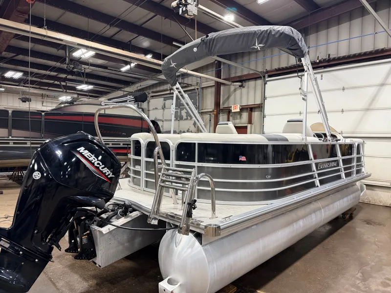 Slide: The Image of Berkshire 22 RFX SE Quad Lounge & 115HP Mercury 4Stroke - $29,995 2021 - 39
