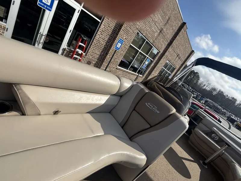 Slide: The Image of Sylvan 8522 Mirage Cruise w/Suzuki 115HP Engine and Trailer 2012 - 12