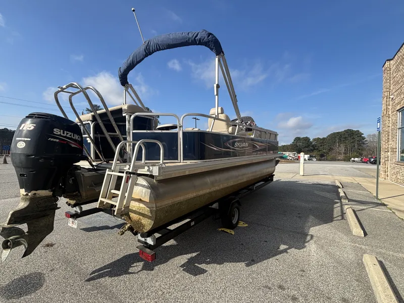 Slide: The Image of Sylvan 8522 Mirage Cruise w/Suzuki 115HP Engine and Trailer 2012 - 30