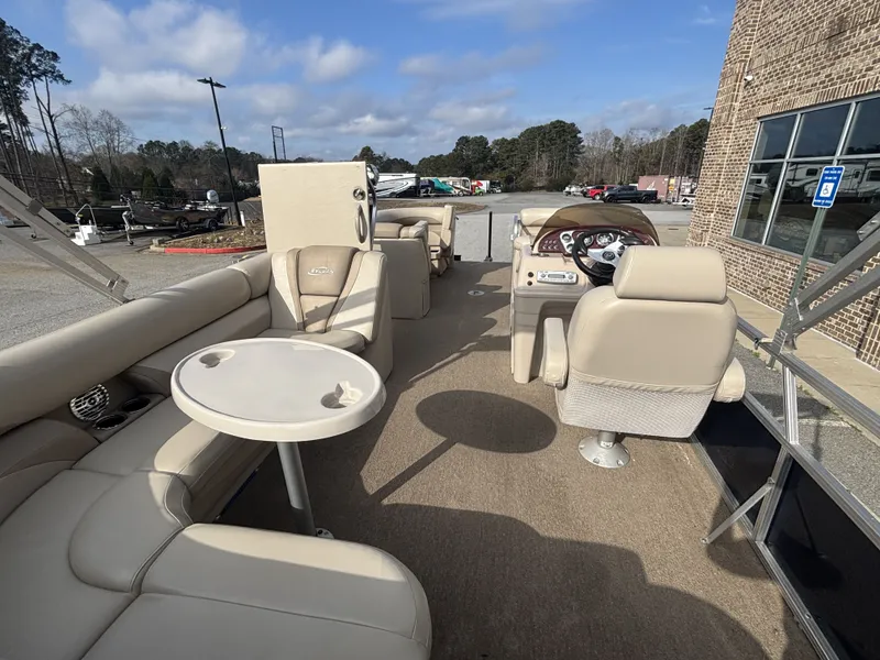 Slide: The Image of Sylvan 8522 Mirage Cruise w/Suzuki 115HP Engine and Trailer 2012 - 44