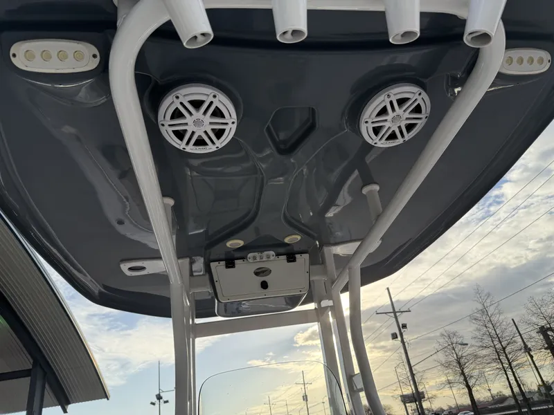 Slide: The Image of Tidewater 232 CC Adventure 2021 - 16