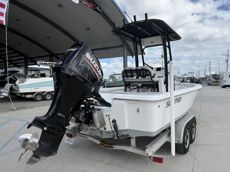 Slide: The Image of Sea Pro 228 Bay 2018 - 7