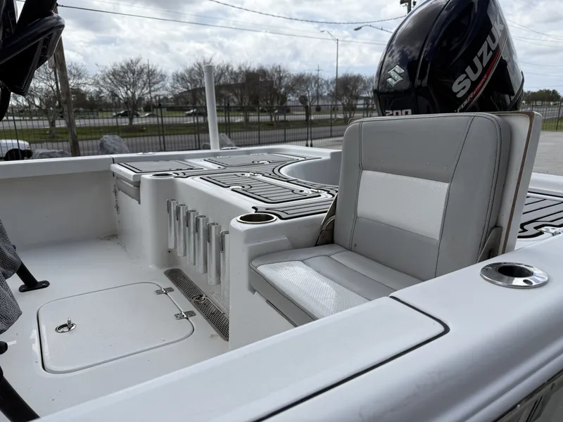 Slide: The Image of Sea Pro 228 Bay 2018 - 9