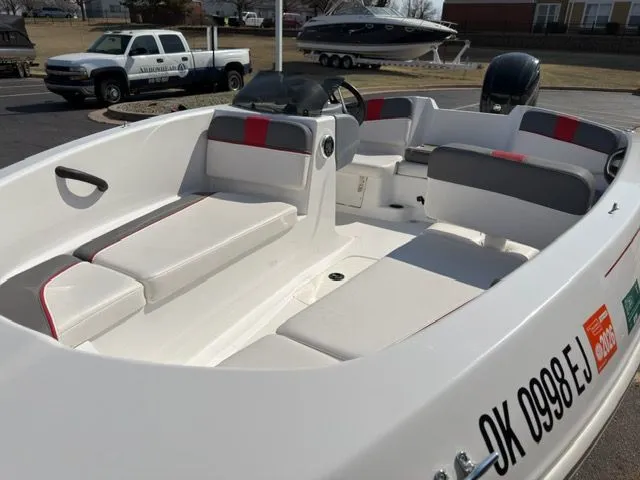 Slide: The Image of Tahoe T16 2022 - 17