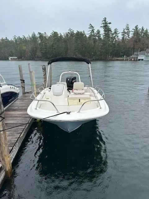 Slide: The Image of Boston Whaler 160 Super Sport 2025 - 4