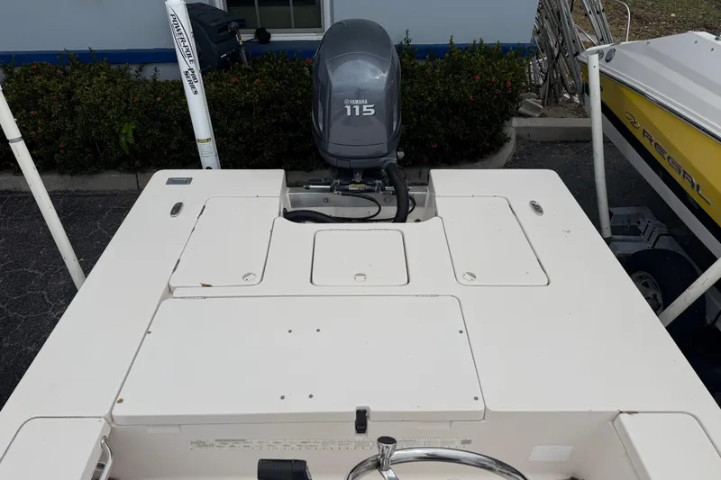 Slide: The Image of 2003 Maverick 18 Master Angler boat with Yamaha 115 outboard motor. - 10