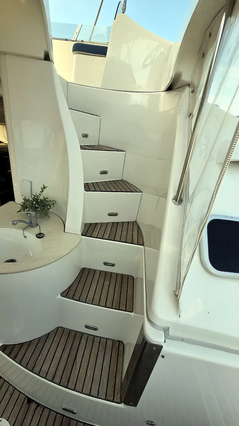 Slide: The Image of Flybridge Companionway - 33