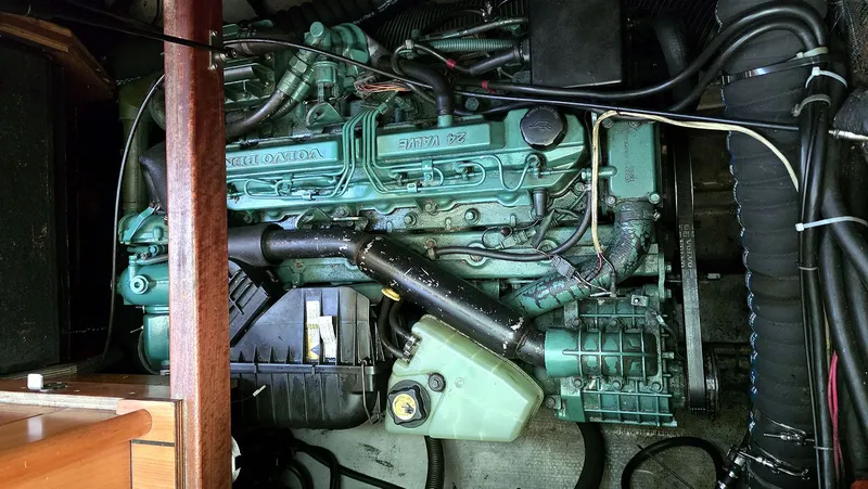 Slide: The Image of Port Main Engine - 39