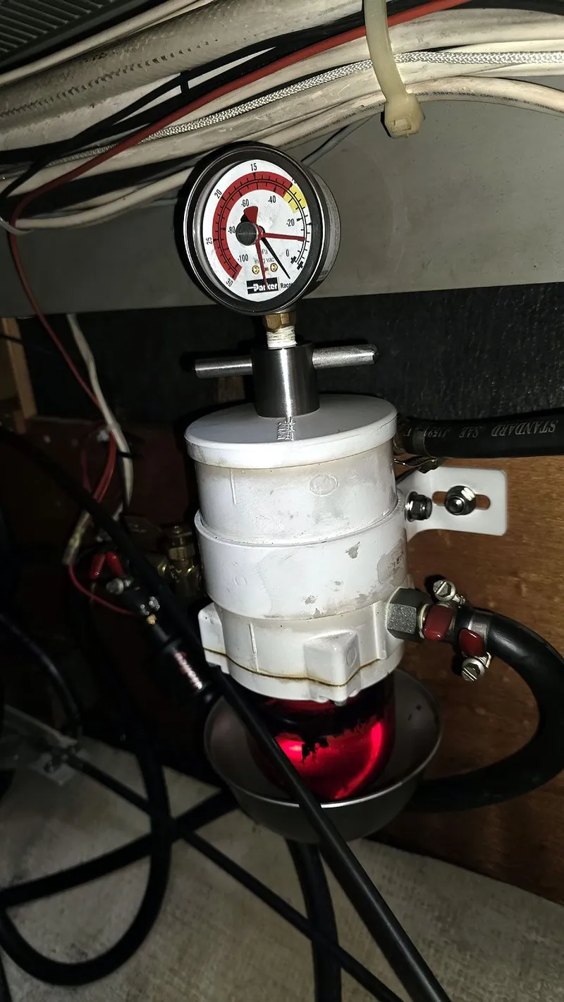 Slide: The Image of Main Engine Fuel Filtration - 41