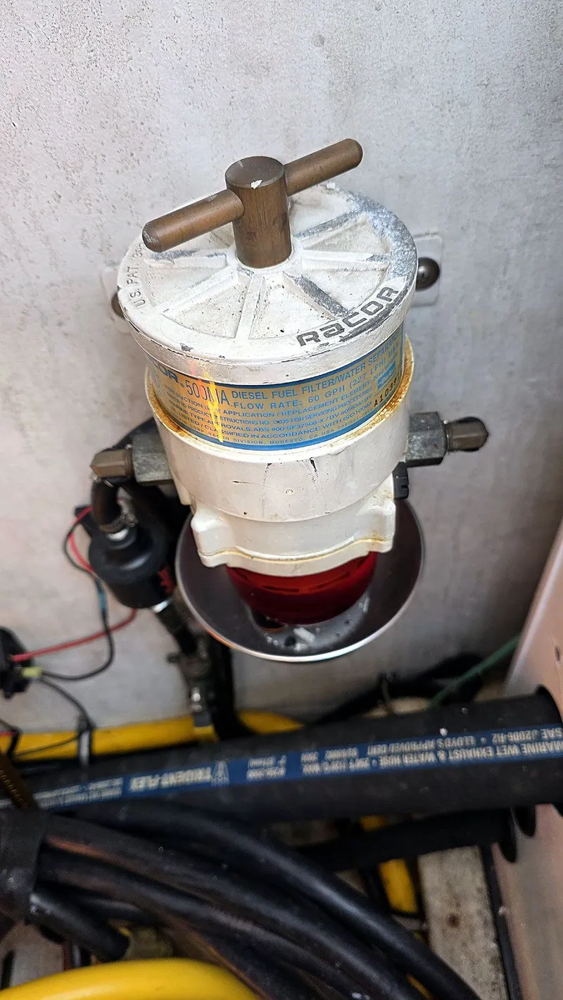 Slide: The Image of Generator Fuel Filtration - 43