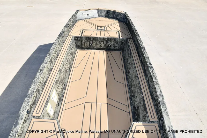 Slide: The Image of Tracker Grizzly 1650 T Prairie Wings Edition w/50HP Mercury Tiller 2026 - 33