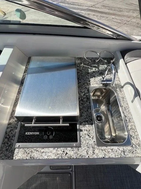 Slide: The Image of Crownline Boats 310 XSS 2026 - 12