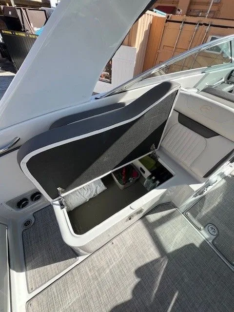 Slide: The Image of Crownline Boats 310 XSS 2026 - 14