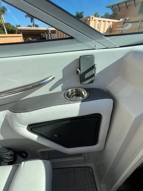 Slide: The Image of Crownline Boats 310 XSS 2026 - 18