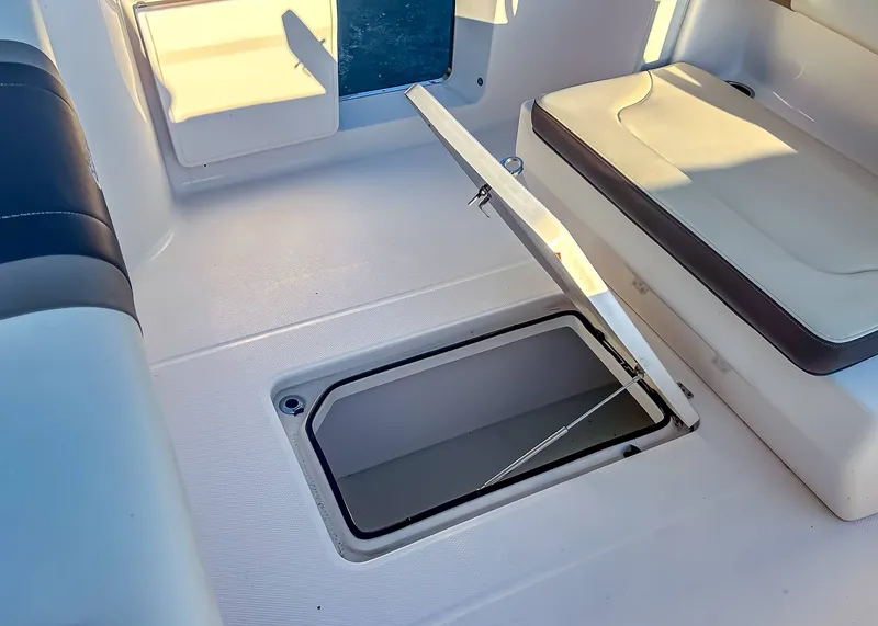 Slide: The Image of Robalo R272 Center Console 2019 - 11