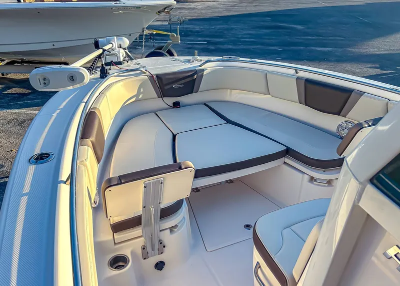 Slide: The Image of Robalo R272 Center Console 2019 - 20