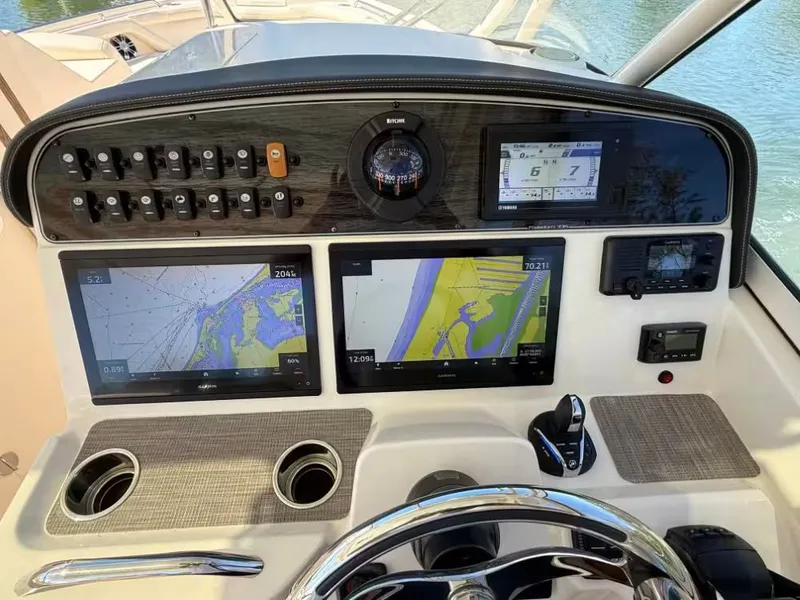 Slide: The Image of Grady-White Freedom 335 2022 - 14