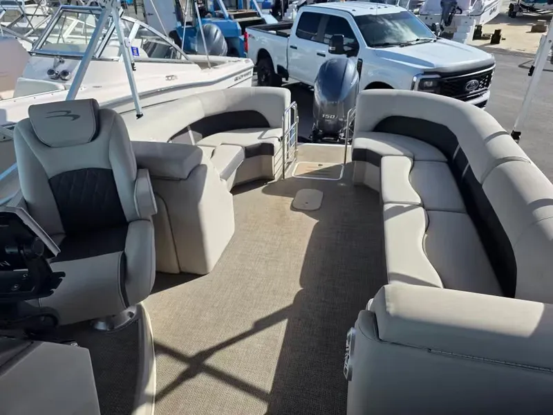 Slide: The Image of Bennington SX22 2019 - 3