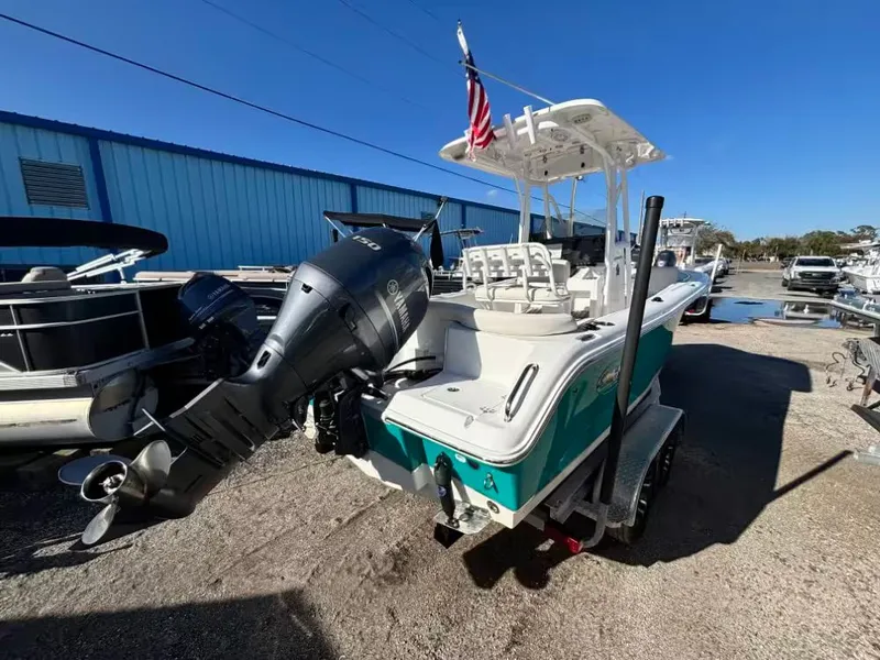 Slide: The Image of Sea Hunt Ultra 219 2021 - 3