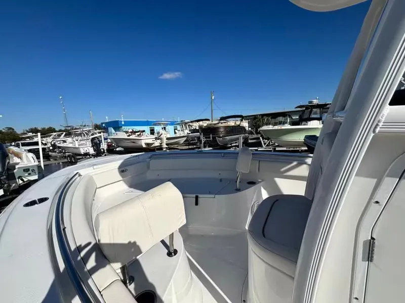 Slide: The Image of Sea Hunt Ultra 219 2021 - 9