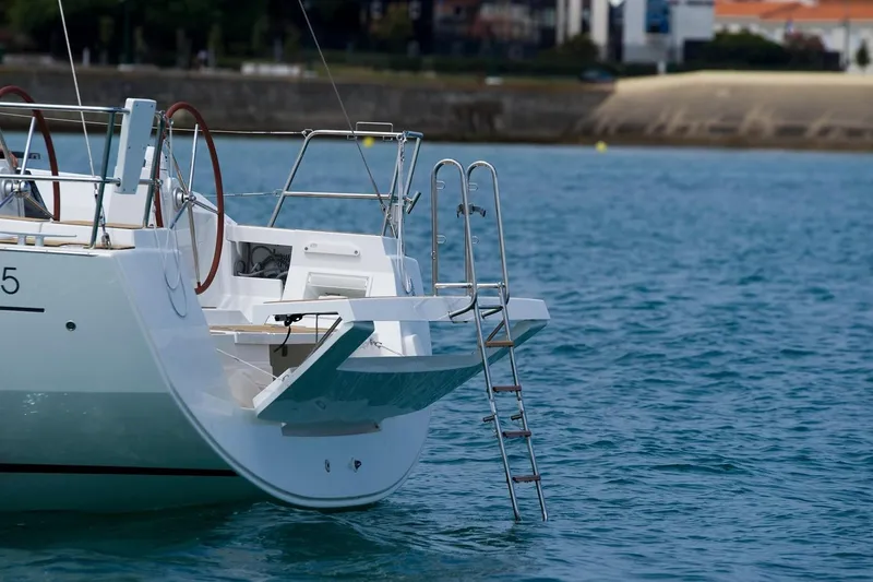 Slide: The Image of Manufacturer Provided Image - 10