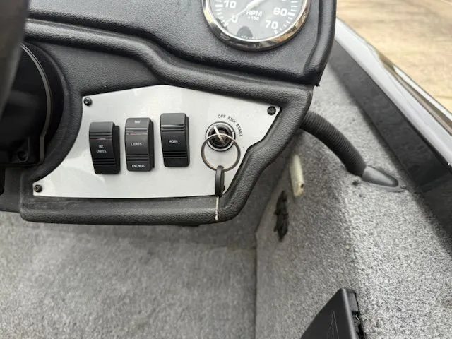 Slide: The Image of Dashboard of a 2023 Ranger RT178 boat. - 20