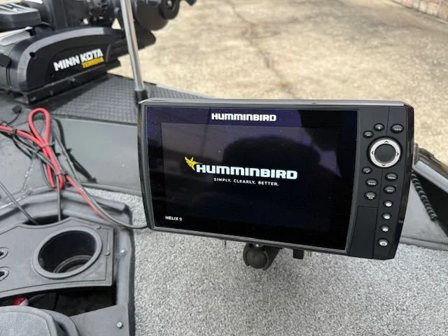Slide: The Image of Humminbird Helix 9 on Ranger RT178 boat, 2023 model. - 23