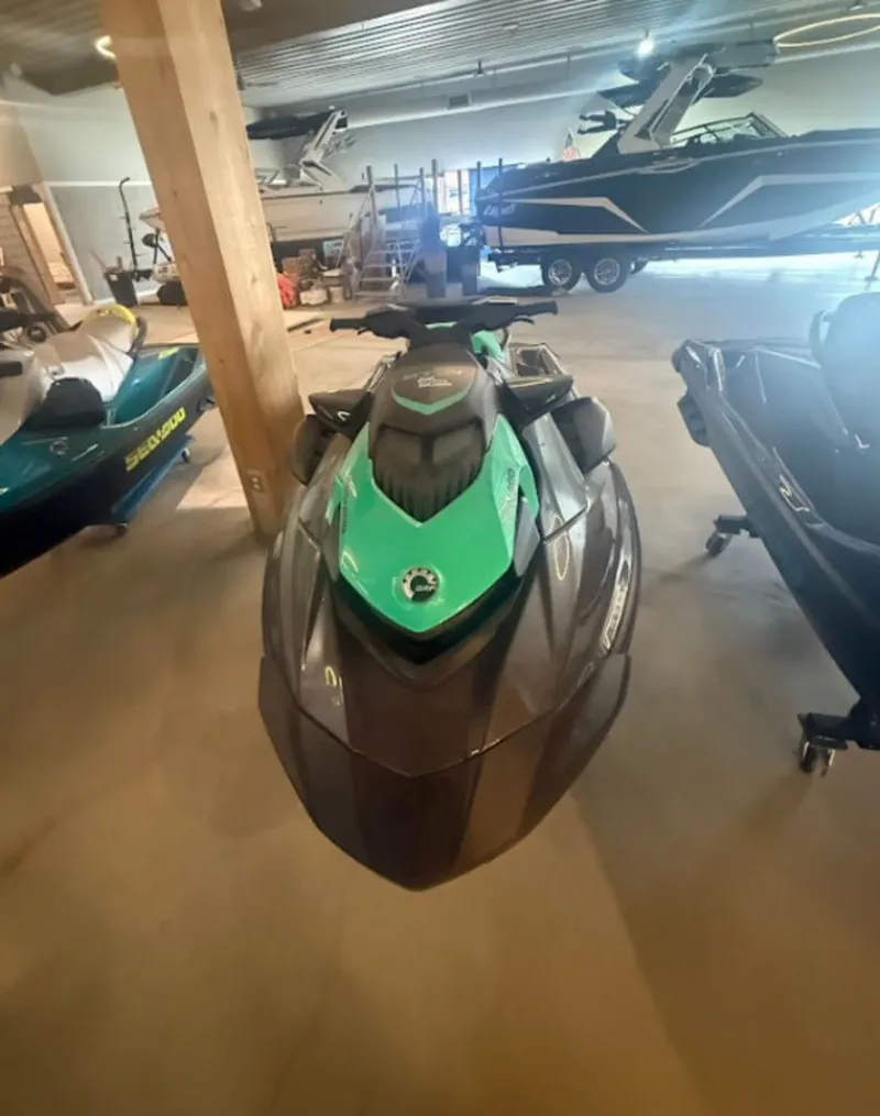 Slide: The Image of Sea-Doo GTI SE 130 2026 - 3