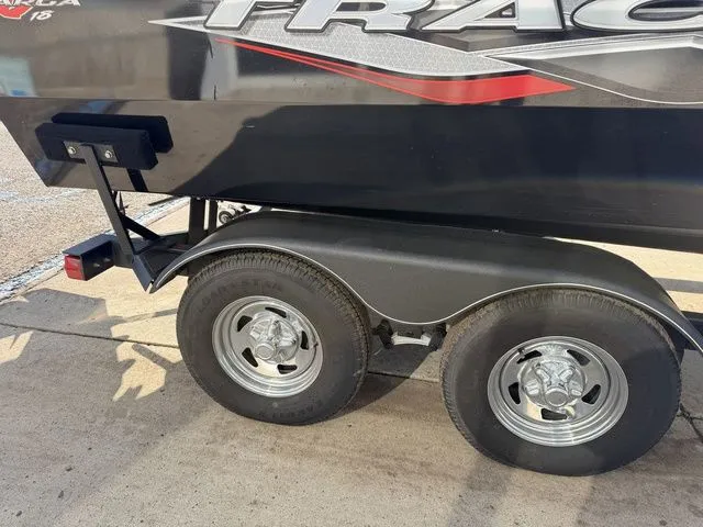 Slide: The Image of Tracker Targa V-18 WT 2023 - 5