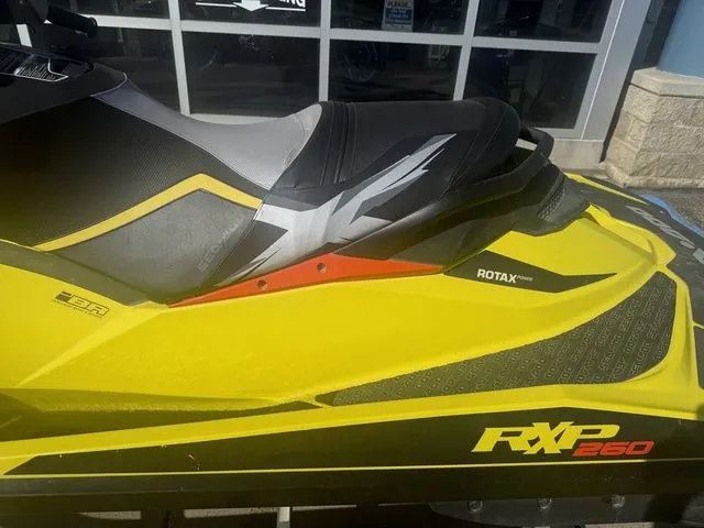 Slide: The Image of Sea-Doo RXP-X 260 2015 - 4