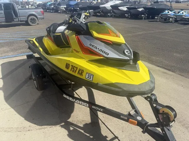 Slide: The Image of Sea-Doo RXP-X 260 2015 - 9