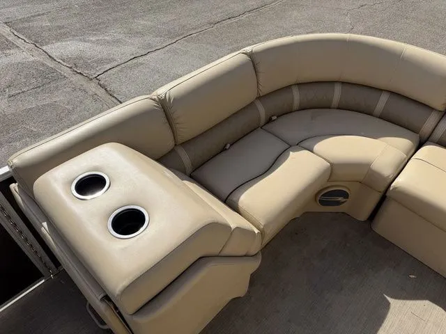 Slide: The Image of Bennington 22SSRX 2017 - 12