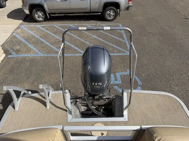 Slide: The Image of Bennington 22SSRX 2017 - 24