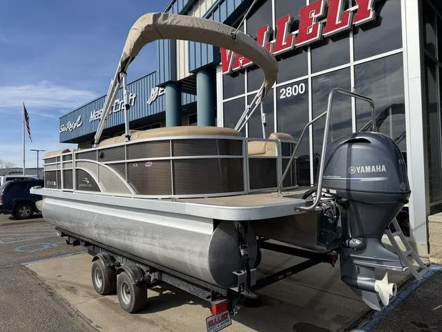 Slide: The Image of Bennington 22SSRX 2017 - 3