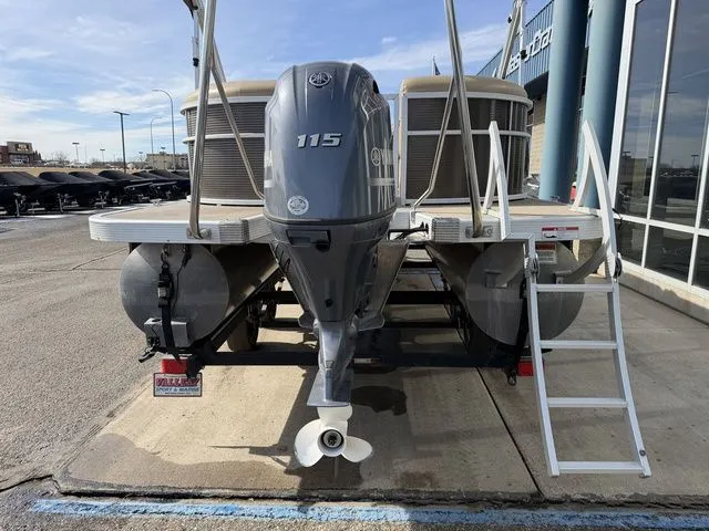 Slide: The Image of Bennington 22SSRX 2017 - 4