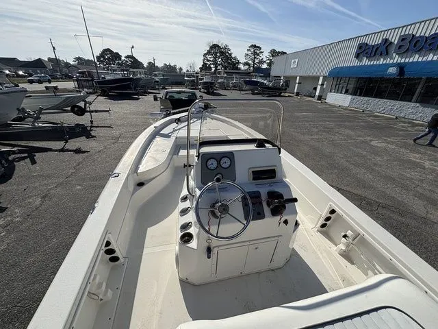 Slide: The Image of NauticStar 2200 BAY 2013 - 5