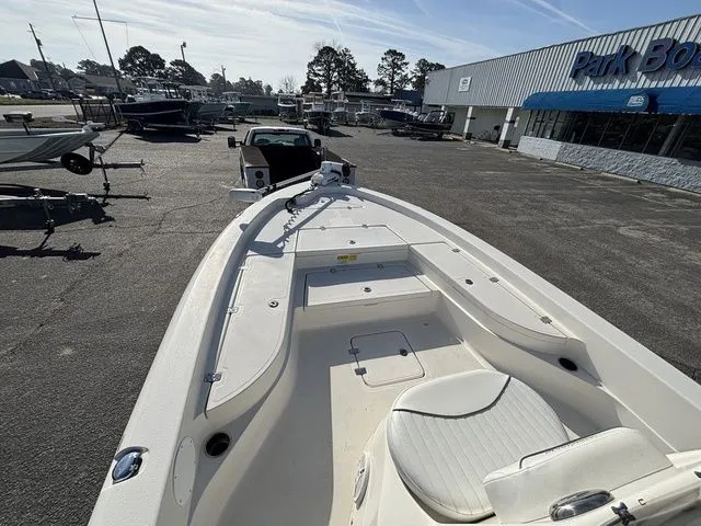 Slide: The Image of NauticStar 2200 BAY 2013 - 6