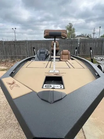 Slide: The Image of Xpress HYPER-LIFT H20 2026 - 3