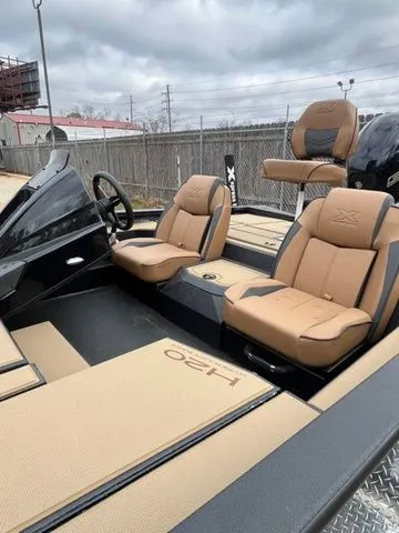 Slide: The Image of Xpress HYPER-LIFT H20 2026 - 5