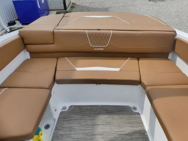 Slide: The Image of Glastron GX 215 2022 - 14