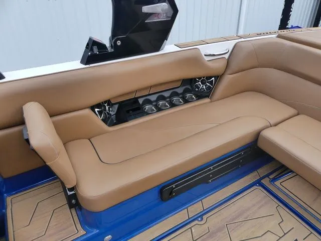 Slide: The Image of Moomba Mojo 2022 - 18